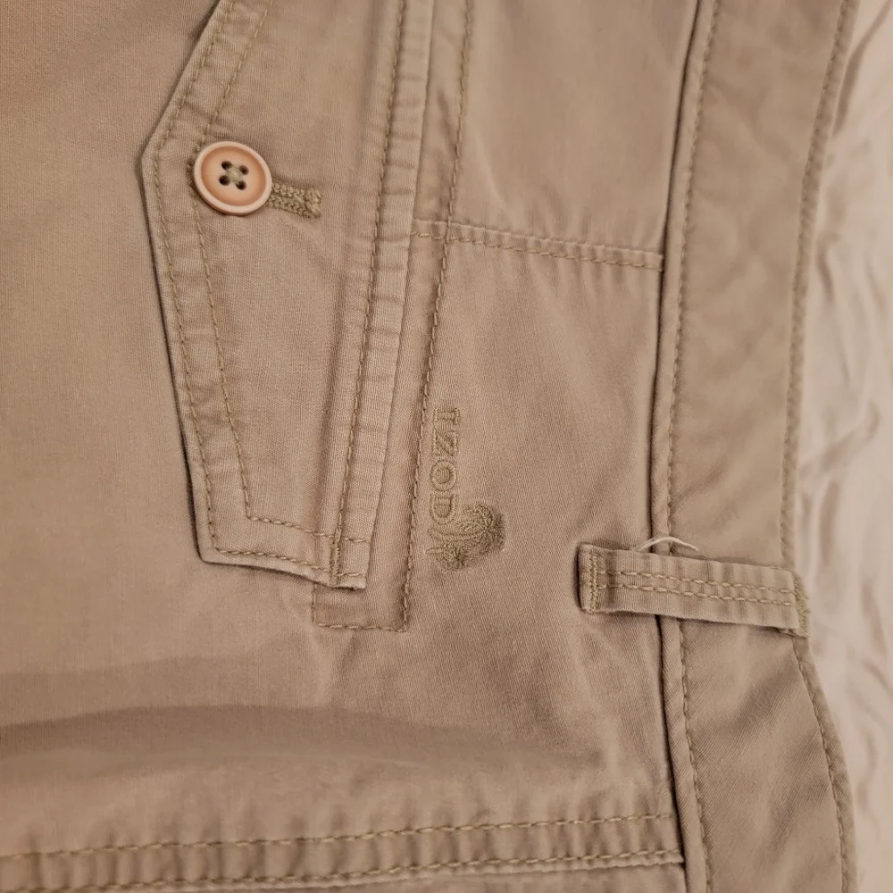 IZOD Saltwater Stretch Men's Tan Cargo Shorts WAIST 34/INSEAM 10.5 - Picture 3 of 4